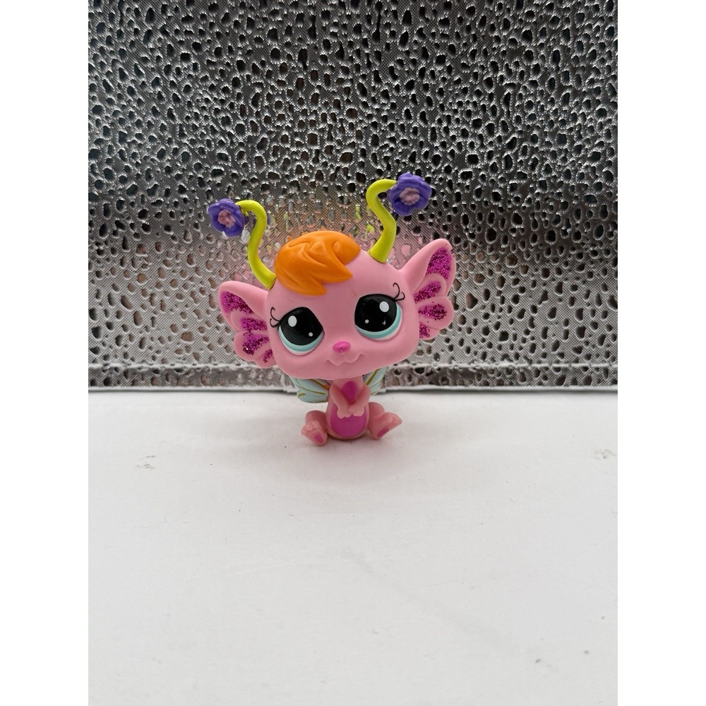 Littlest Pet Shop LPS Glitter Fairy with Blue Dot Eyes #2614